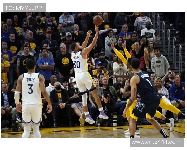 提升心理素质助力成都足球队在赛场上逆风翻盘的策略探讨