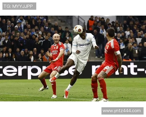 本菲卡与拜仁激战正酣赛果揭晓引发球迷热议