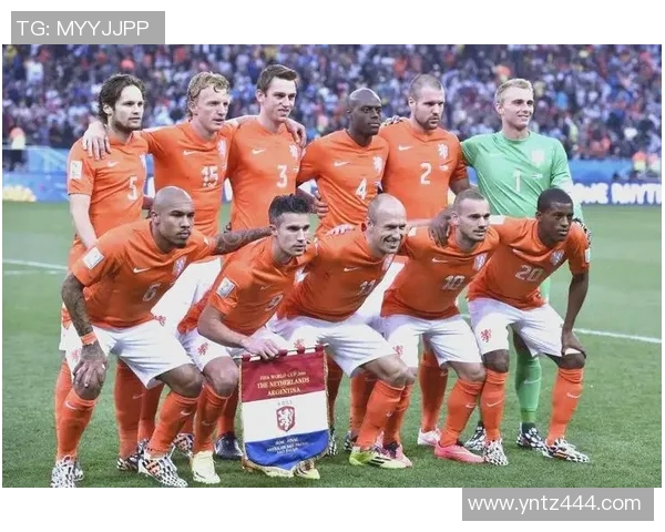 诺伊尔：守护球门的传奇门将与他不凡的足球之路