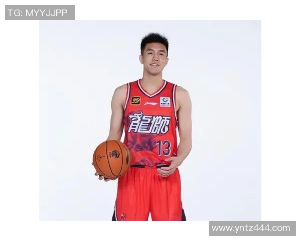 郭艾伦带领中国男篮再创辉煌展现篮球精神与团队力量的完美结合