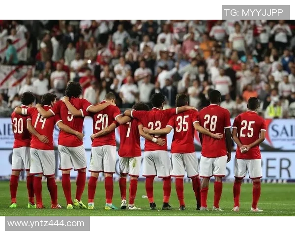 贝西克塔斯与广州足球队激战正酣谁能在这场对决中笑到最后