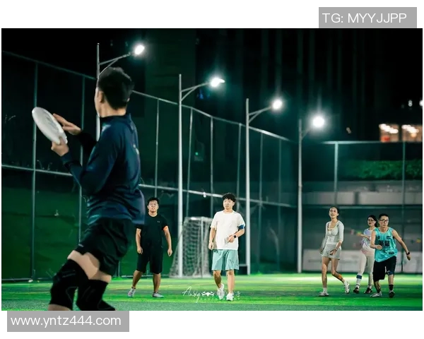 飞盘运动的灵活魅力：探秘杭州飞盘队的训练与比赛之道MBA