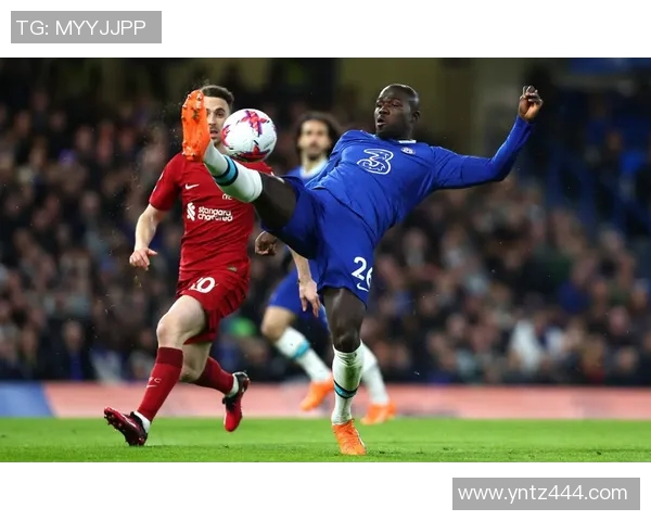 切尔西主场精彩表现以二比零战胜利物浦全场录像回顾