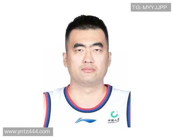 张兆旭:从篮球新星到职业生涯巅峰的奋斗历程与心路历程解析 张兆旭:从篮球新星到职业生涯巅峰的奋斗历程与心路历程解析