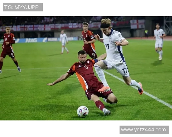 新英格兰足球队迎战银河队期待精彩对决与激烈竞争 新英格兰足球队迎战银河队期待精彩对决与激烈竞争